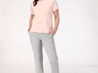 Hanes EcoSmart Women's Fleece Joggers, 29" Secondary image