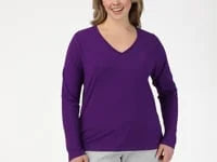 Hanes Women's Long Sleeve Cotton V-Neck T-Shirt Secondary image