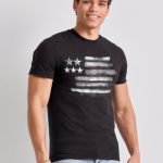 Hanes Men's Black & White Flag Graphic Tee #GT49????Y06375